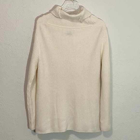 VINCE - IVORY TURTLENECK - 100% CASHMERE - FITS LIKE A MEDIUM -  B18 - Picture 4 of 8